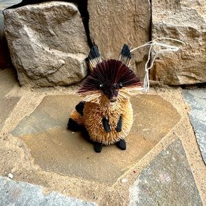 New🌟Anthropologie Terrain Buri Bottle Brush Animals- Raccoon